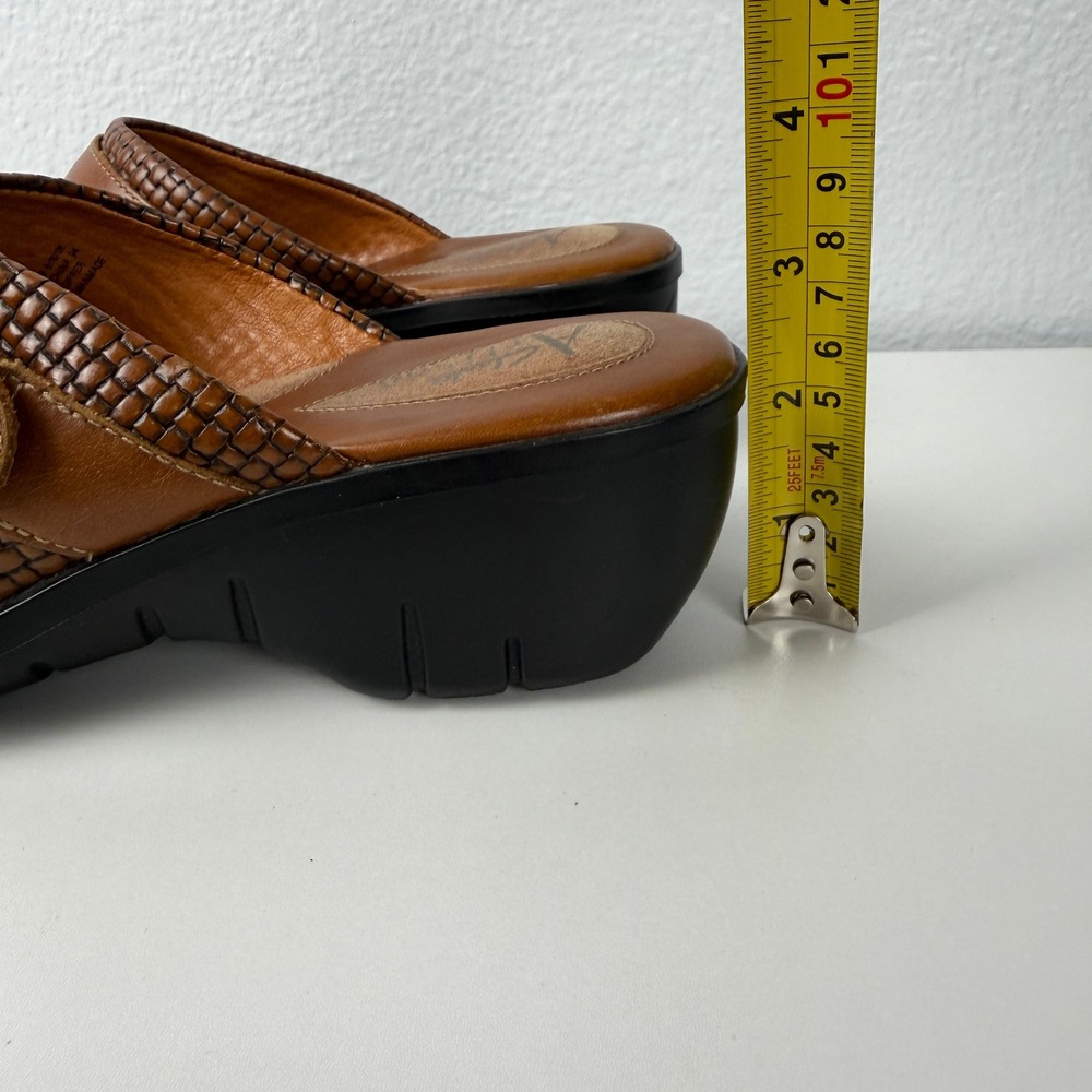 Clarks Artisan Mules Woven Leather Buckle 7.5M Brown Wedge Clogs - Picture 6 of 14
